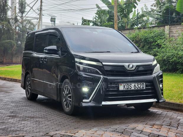Toyota Voxy 2017 Black