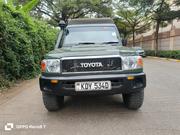 Toyota Land Cruiser 2017 Green for sale