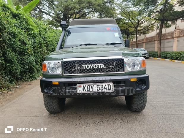 Toyota Land Cruiser 2017 Green