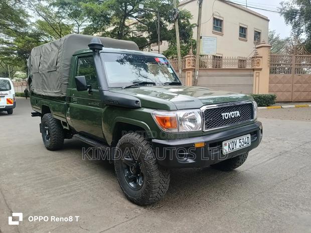 Toyota Land Cruiser 2017 Green