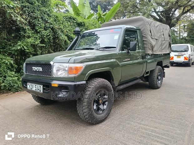 Toyota Land Cruiser 2017 Green