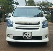 Toyota Noah 2010 White for sale