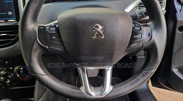 Peugeot 208 2019 Blue