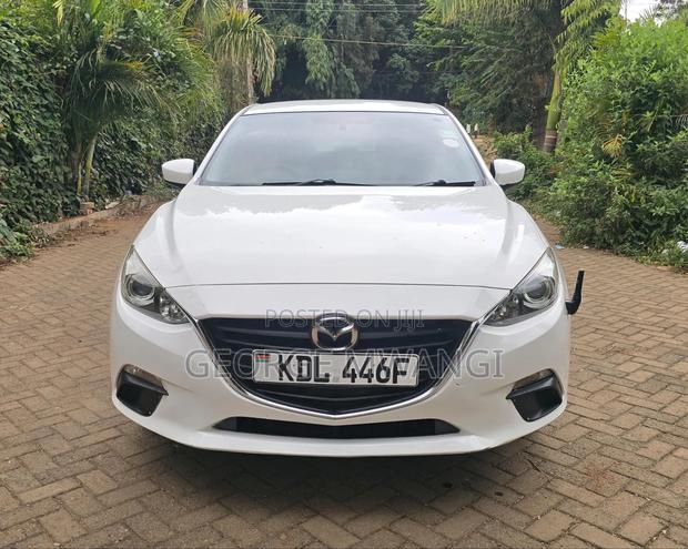 Mazda Axela 2015 White