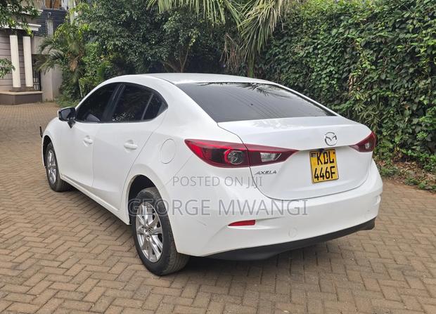 Mazda Axela 2015 White
