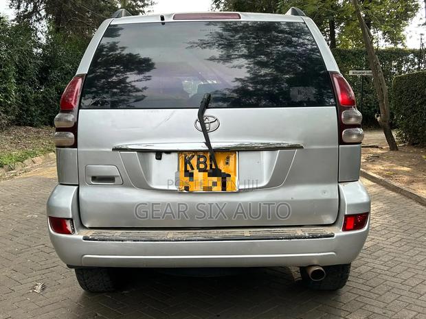 Toyota Land Cruiser Prado 2003 Silver