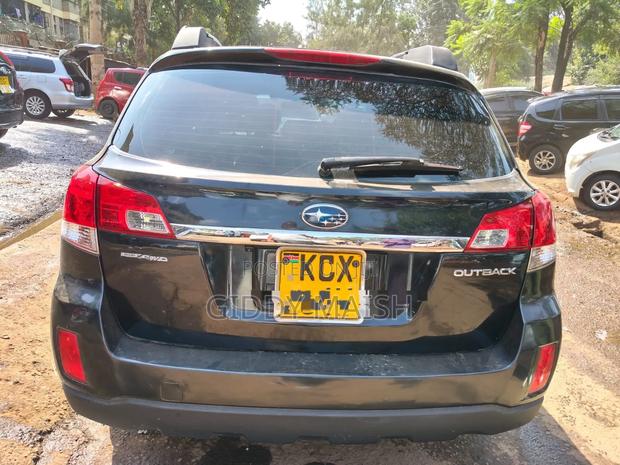 Subaru Outback 2013 Black
