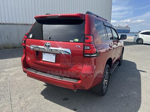 Toyota Land Cruiser Prado 2.8 2019 Red