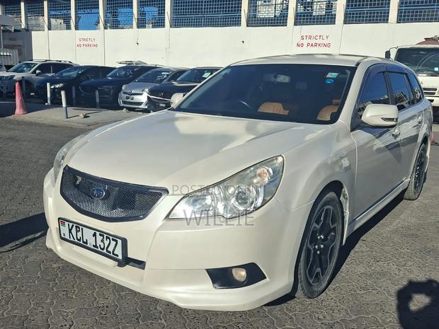 Subaru Legacy 2010 White
