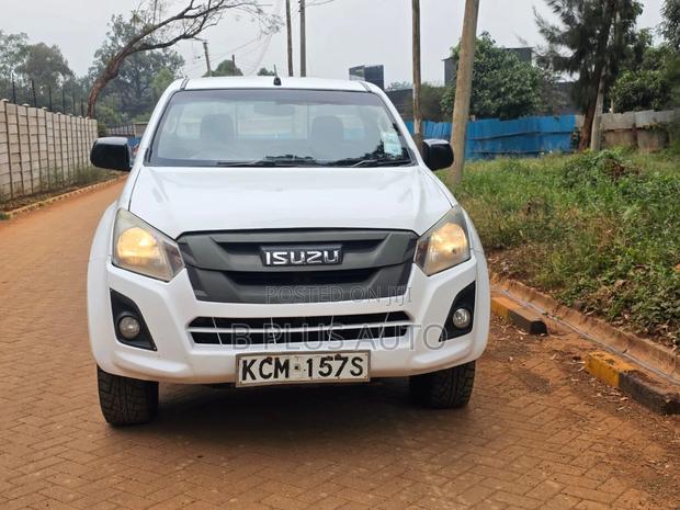 Isuzu D-MAX 2017 White