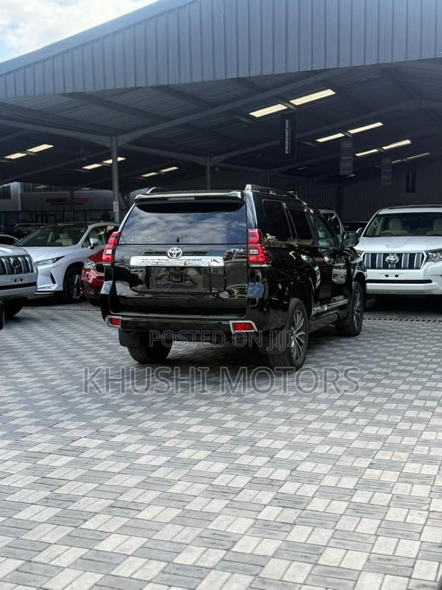Toyota Land Cruiser Prado 2020 Black