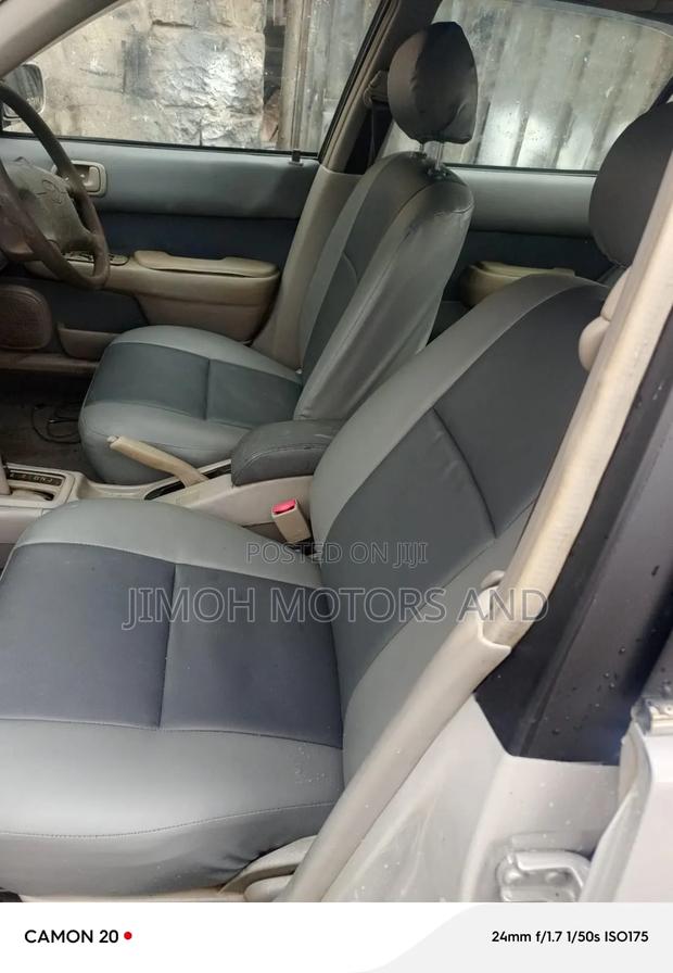 Toyota Corolla 1998 Silver