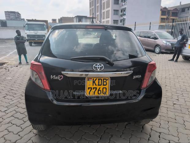 Toyota Vitz 2013 Black