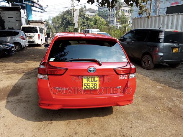 Toyota Corolla Fielder 2016 Red