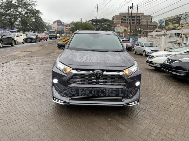 Toyota RAV4 Limited AWD 2019 Silver