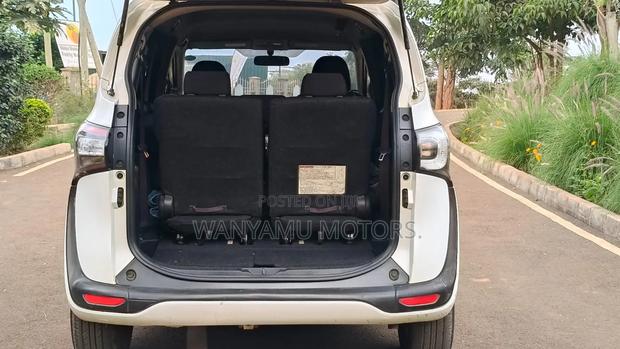 Toyota Sienta 2016 White