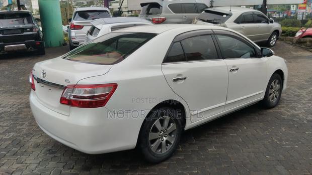 Toyota Premio 2016 White