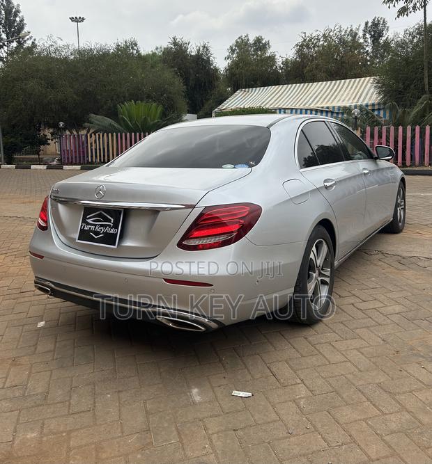 Mercedes-Benz E200 2018 Silver