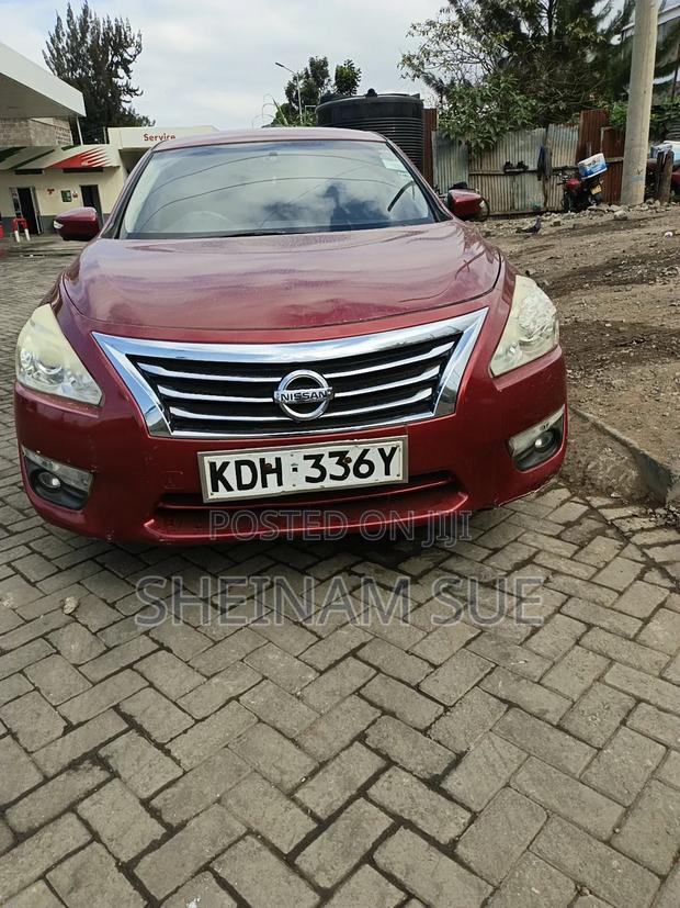 Nissan Teana 2015 Red