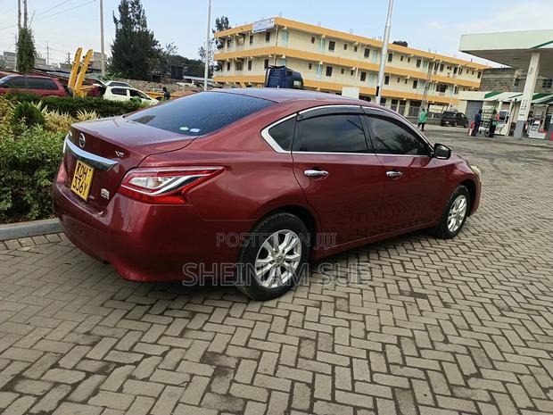 Nissan Teana 2015 Red