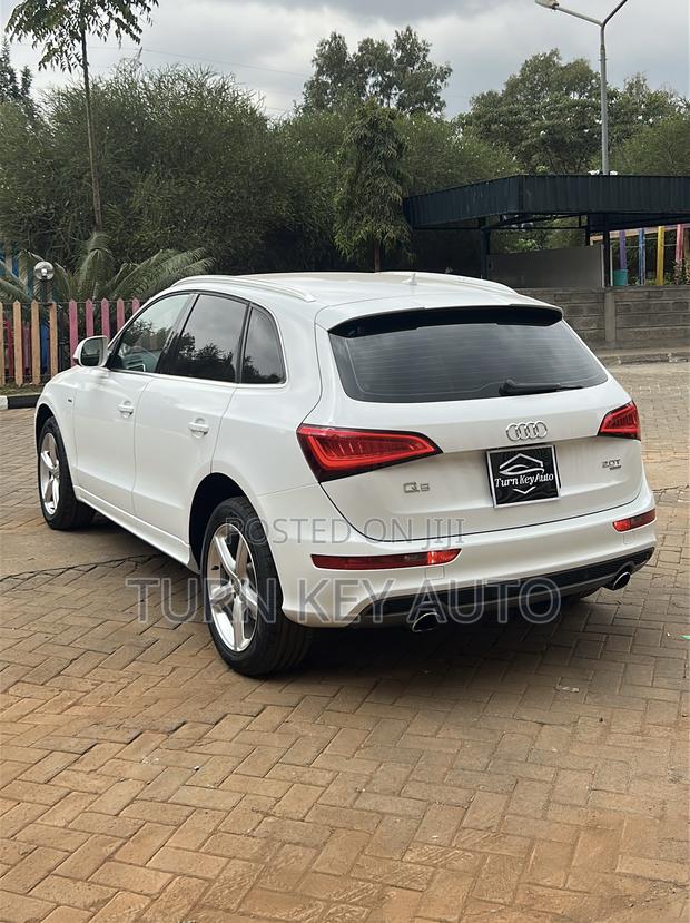 Audi Q5 2.0T Premium AWD quattro 2017 White