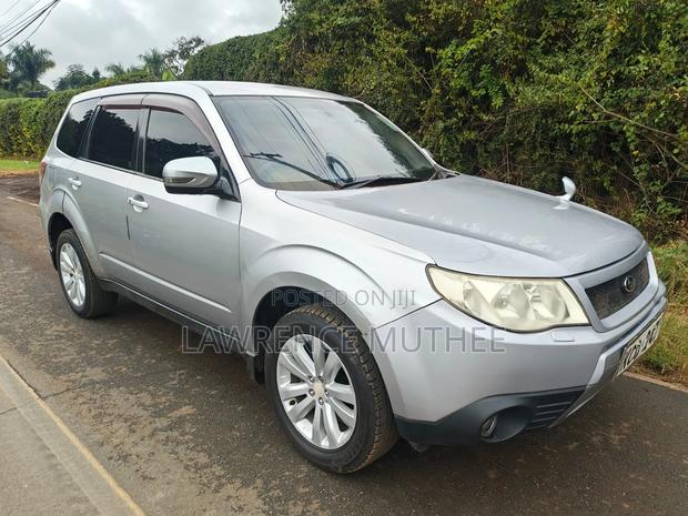 Subaru Forester 2011 Silver