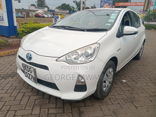 Toyota Aqua 2015 White