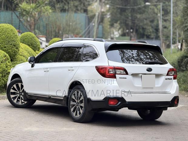 Subaru Outback 2016 White