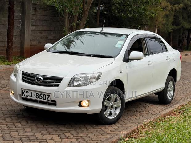 Toyota Axio 2009 White