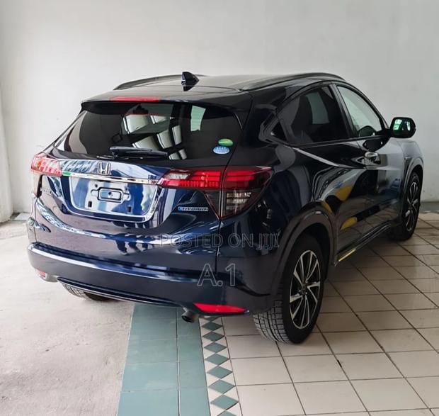 Honda Vezel 2019 Blue