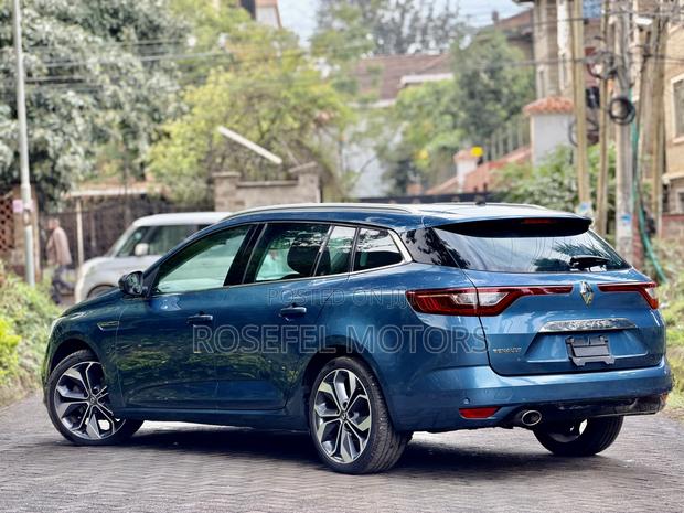 Renault Megane 2019 Blue