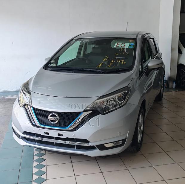 Nissan Note 2019 Silver