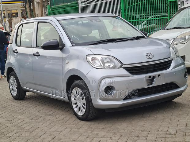 Toyota Passo 2019 Silver