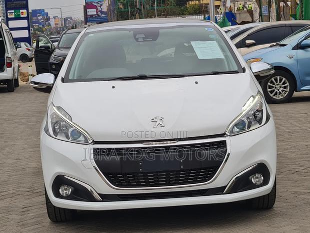 Peugeot 208 2019 White