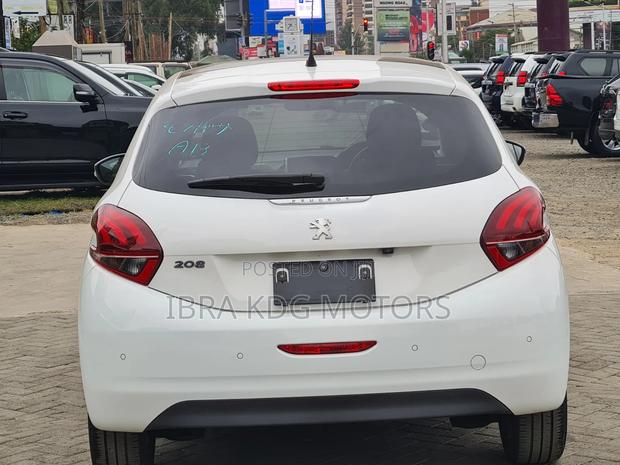 Peugeot 208 2019 White