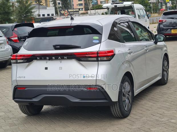 Nissan Note 1.2 Hybrid 2021 Silver