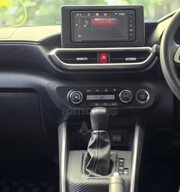 Daihatsu Rocky 2019 Pearl