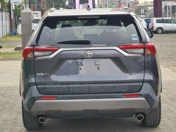 Toyota RAV4 2019 Gray
