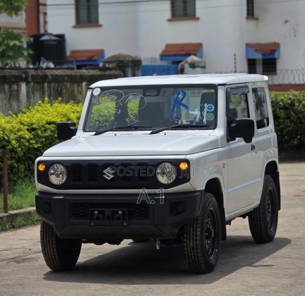 Suzuki Jimny 2019 Off white