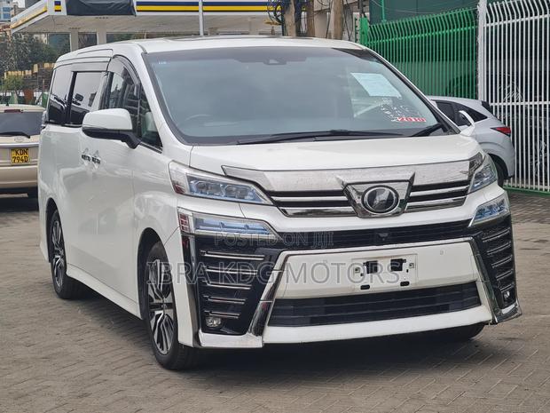Toyota Alphard 2019 White
