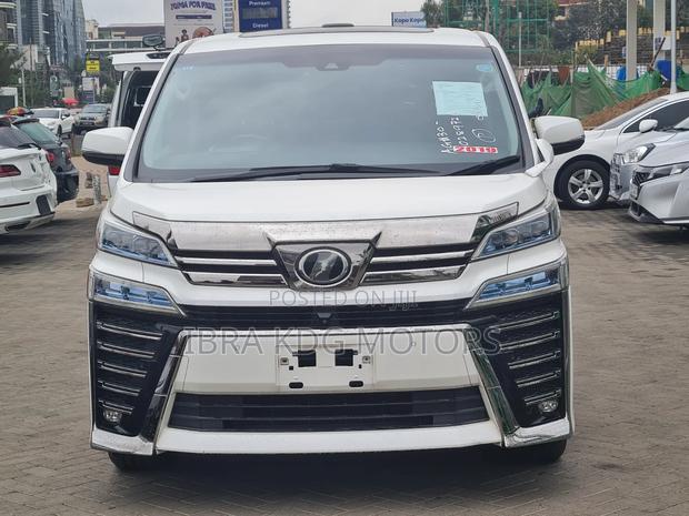 Toyota Alphard 2019 White