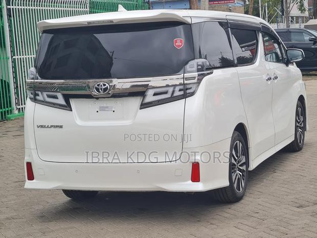 Toyota Alphard 2019 White