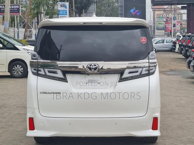 Toyota Alphard 2019 White