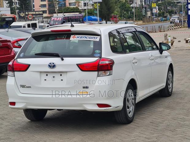 Toyota Corolla Fielder 2019 White