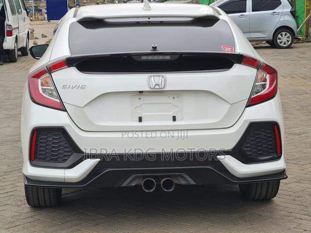 Honda Civic 2019 White