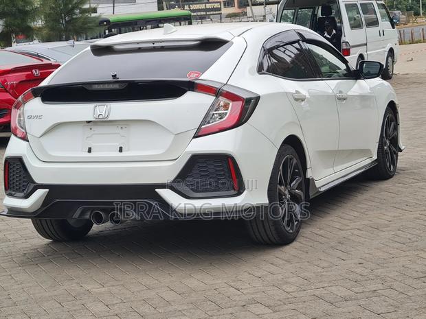 Honda Civic 2019 White