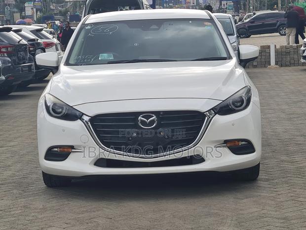 Mazda Axela 2019 White