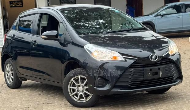 Toyota Vitz 2019 Black