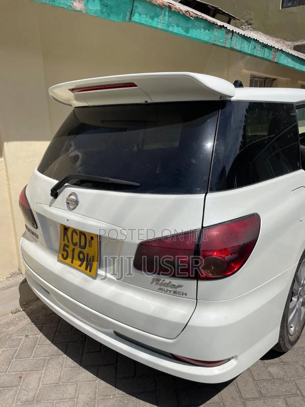 Nissan Wingroad 2009 White