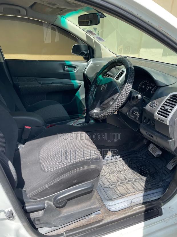 Nissan Wingroad 2009 White